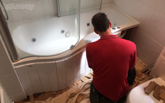 curved bath panel